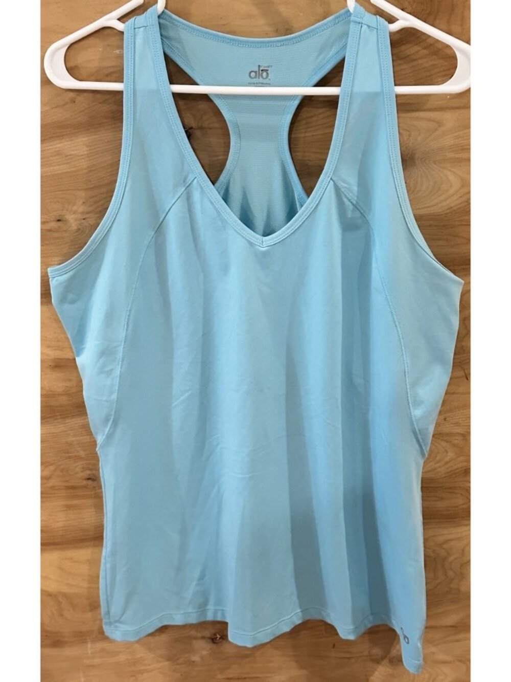 Alo Yoga Womens XL  Blue V-Neck Racerback  Tank Top Cool Fit